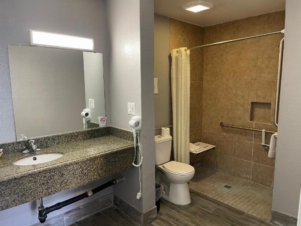 El Segundo Inn image 35